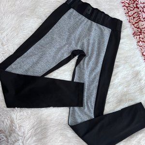 Victoria secret Pink ultimate high Rise leggins size‎ S.